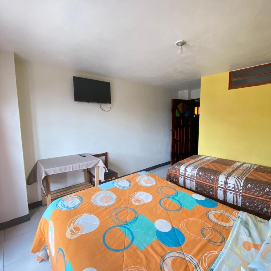 Hostal Chasqui Отавало Экстерьер фото