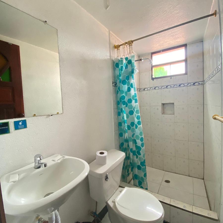 Hostal Chasqui Отавало Экстерьер фото