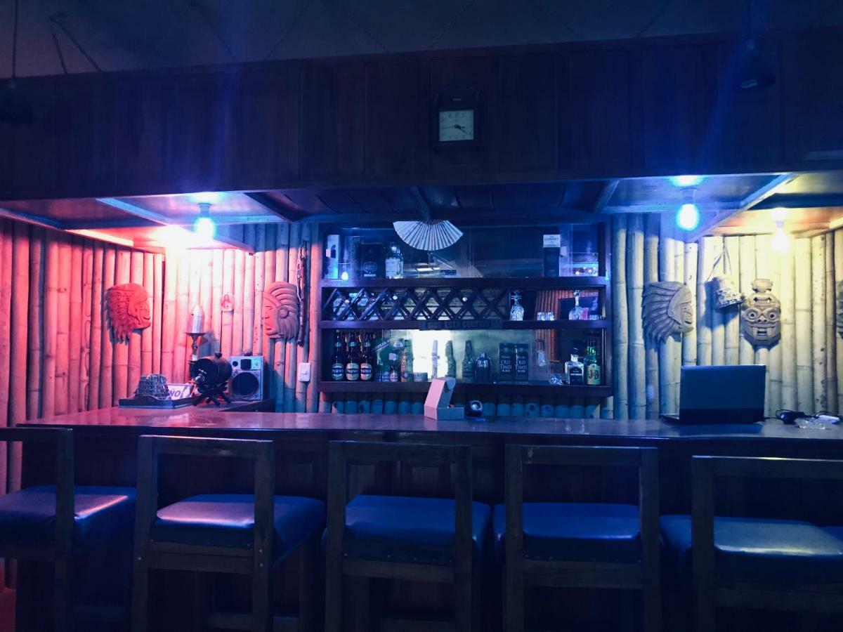 Hostal Chasqui Отавало Экстерьер фото
